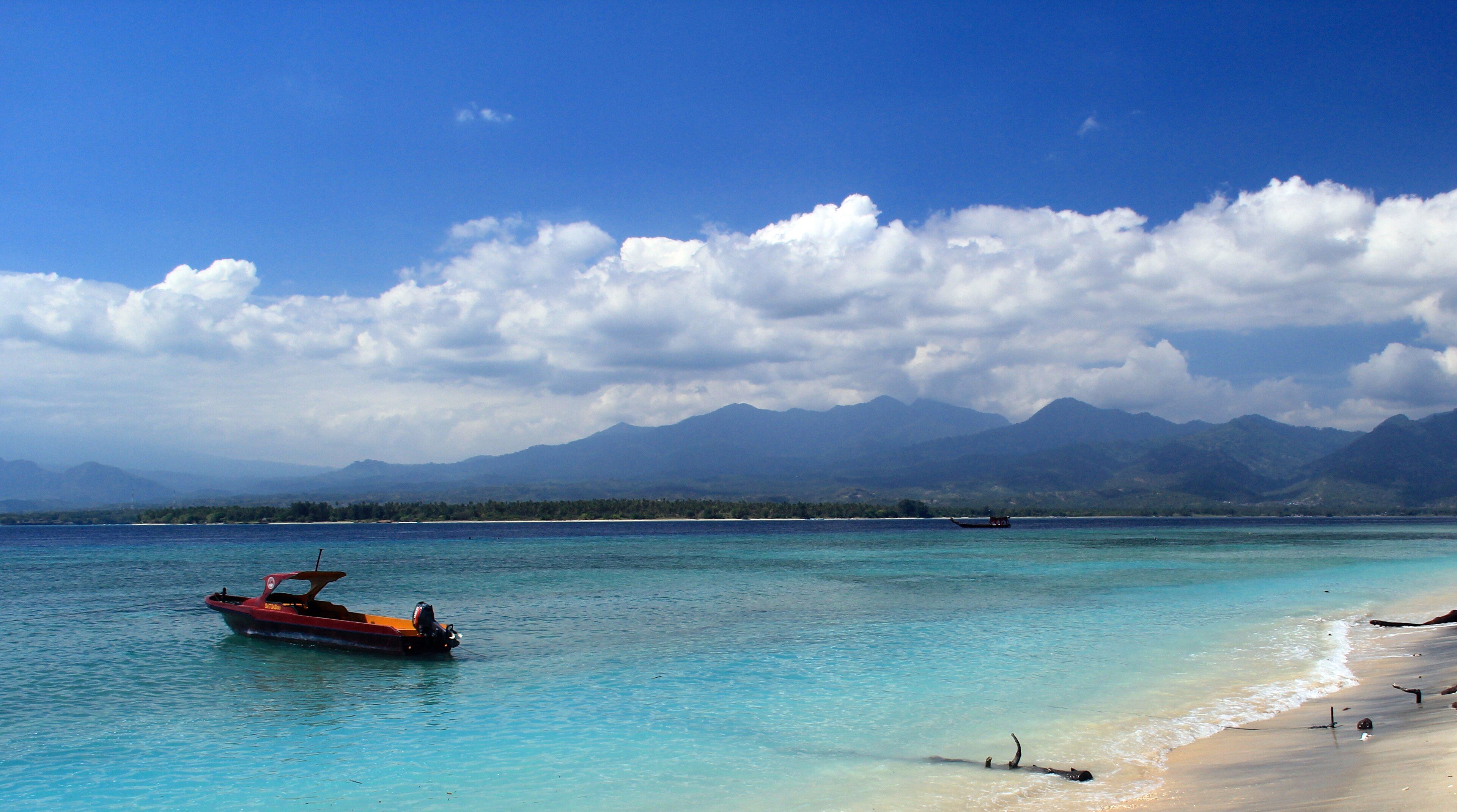 7 Days Solo in Lombok and the Gili Islands: Kuta, Gili Air and Gili Trawangan — Gili Air Eastern coast looking at Lombok