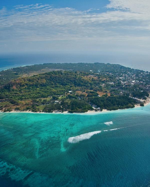 Bali and Gili Trawangan — Ubud rice terraces, beach huts and turquoise water