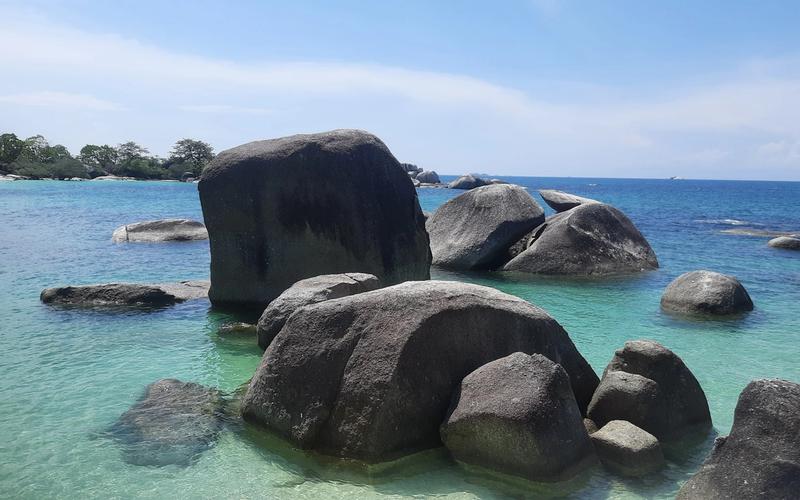 6 Days in Belitung: Granite Beaches and Island Hopping from Jakarta — Pantai Tanjung Tinggi Belitung 01