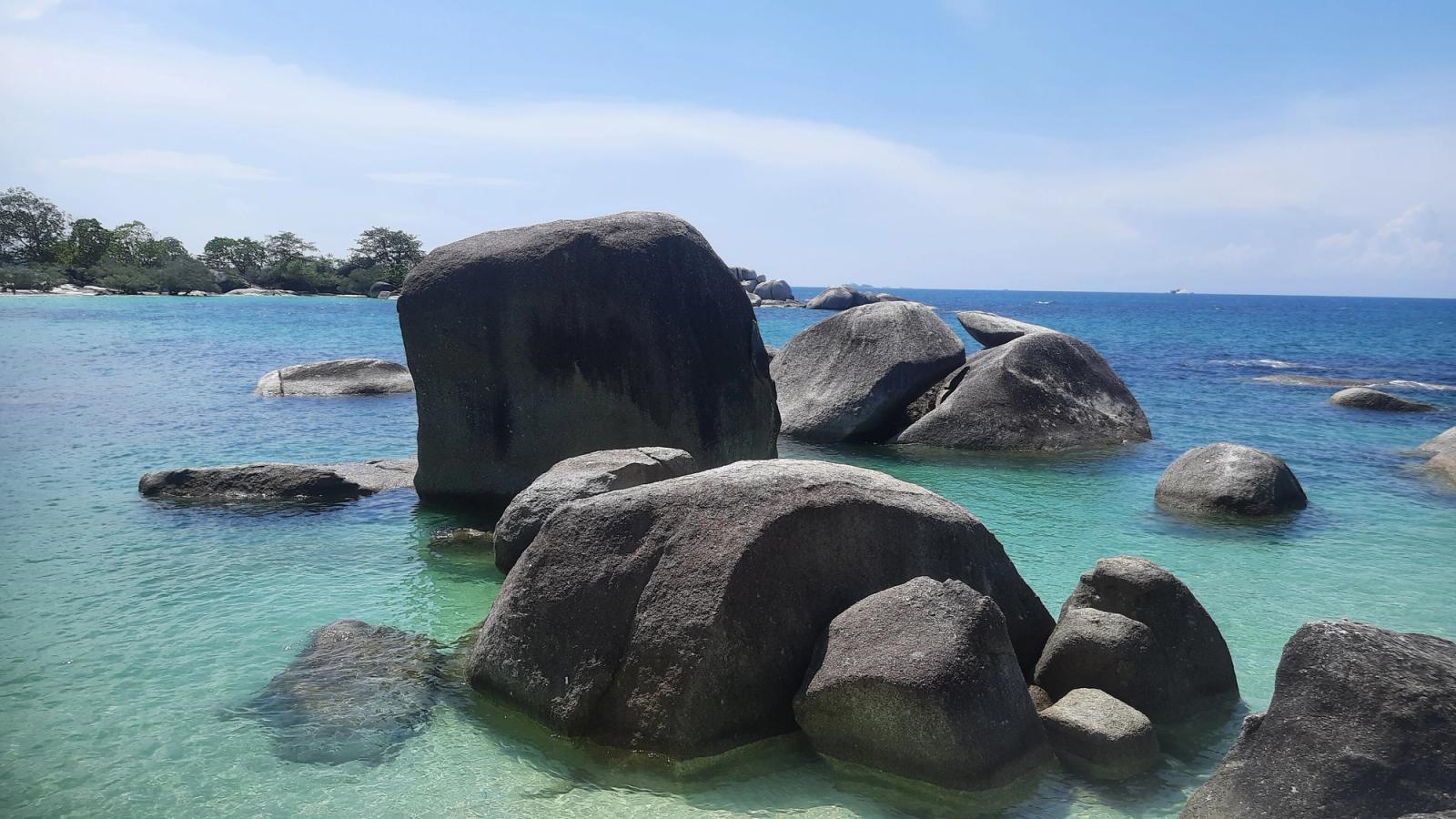 6 Days in Belitung: Granite Beaches and Island Hopping from Jakarta — Pantai Tanjung Tinggi Belitung 01