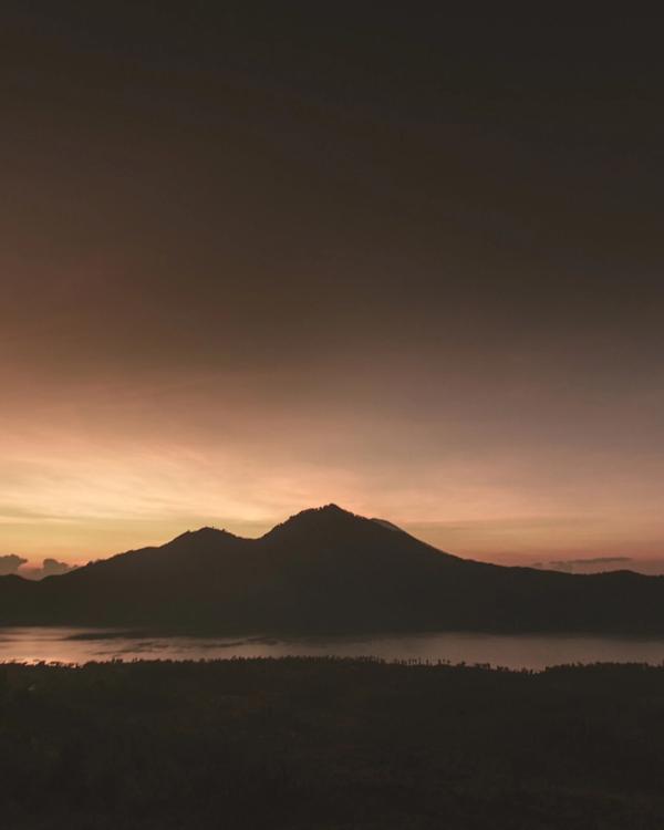 6 Days in Balis Volcanoes and Highlands: Sidemen, Batur and Munduk — Mount Agung Sunrise (Unsplash)