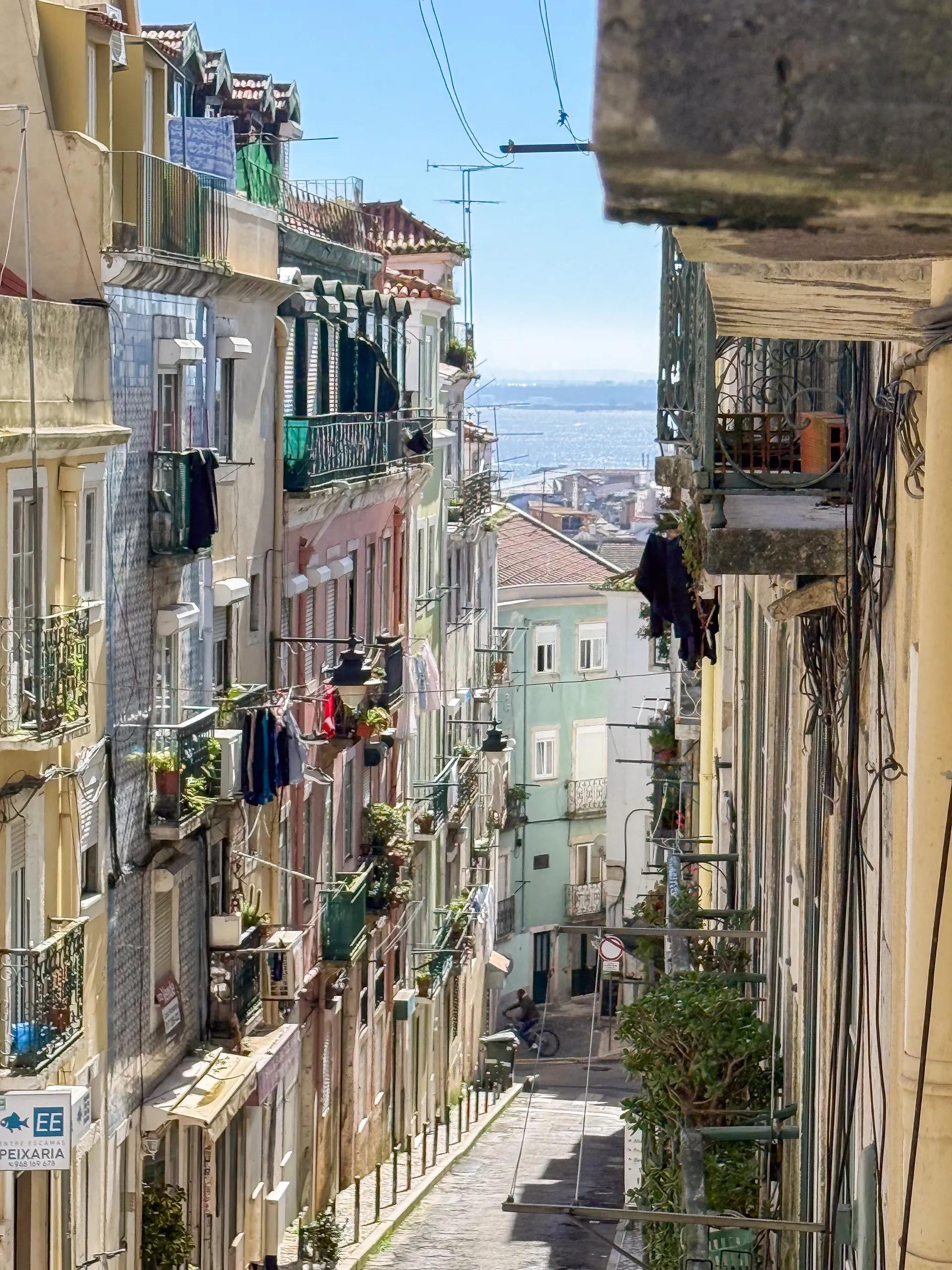 Santana 1 — Designer Apartment - Photo 9