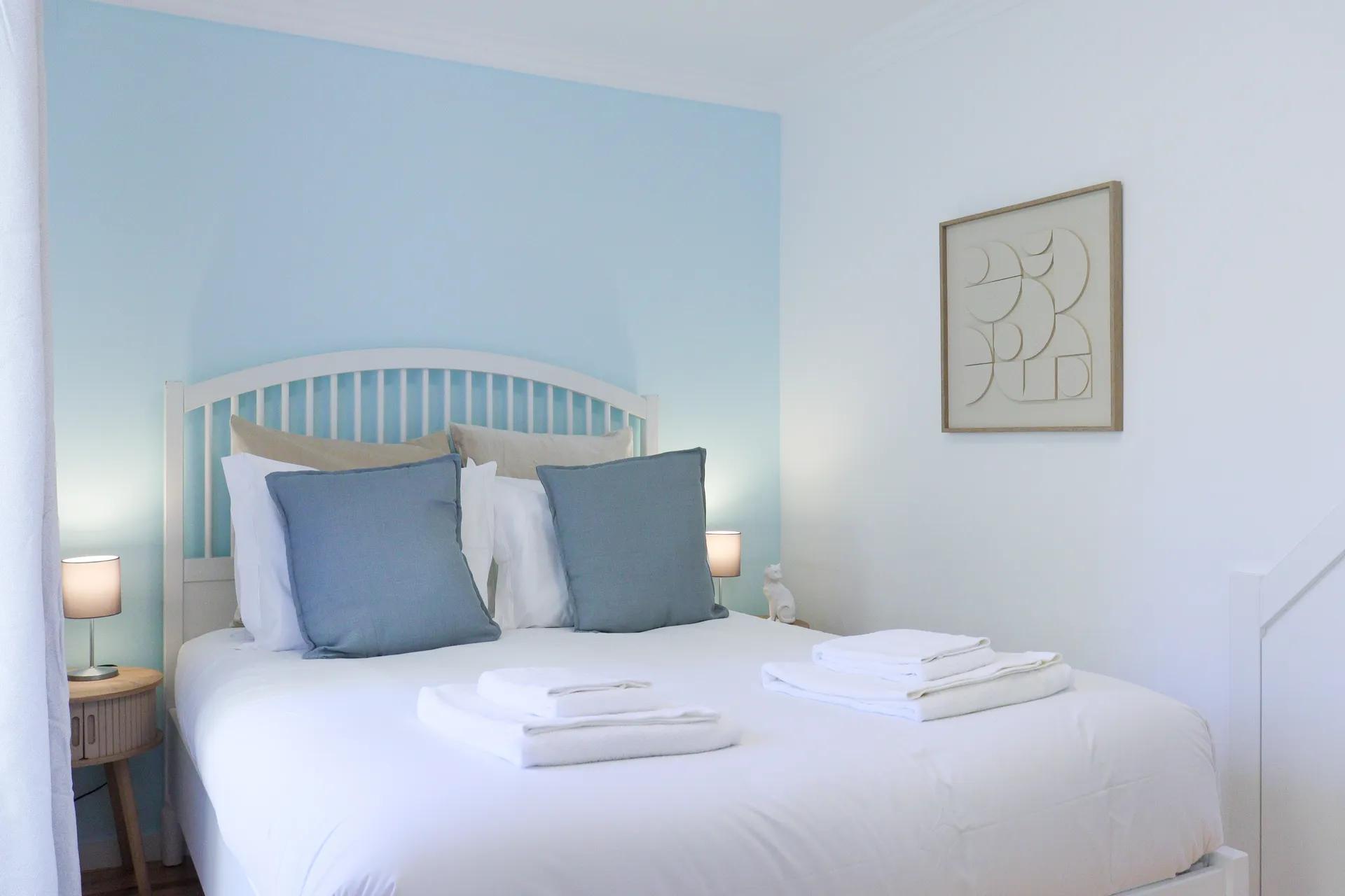 Santana 2 — City & River Views — Precious Homes Lisbon