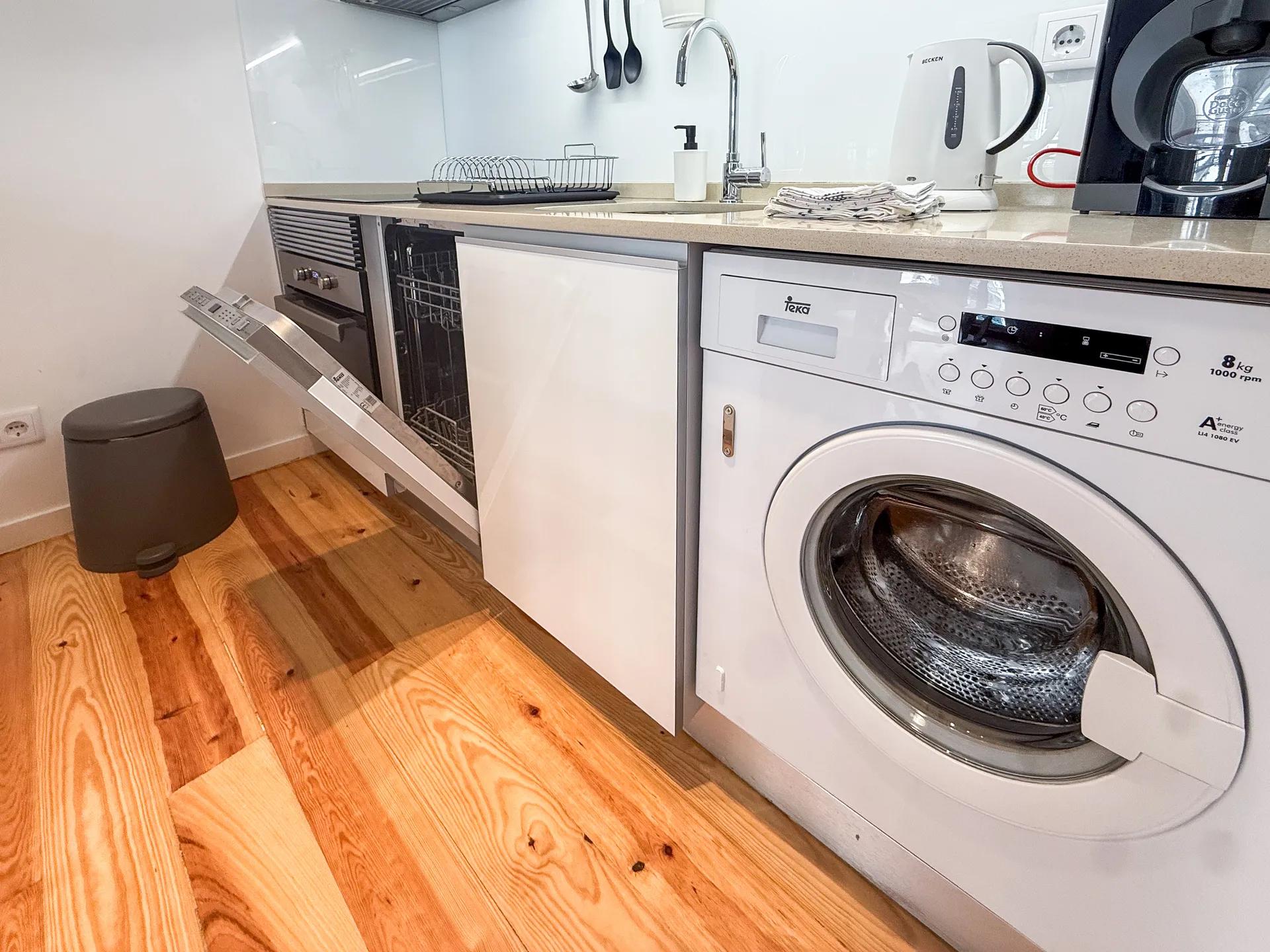 Santana 2 — City & River Views - Photo 11