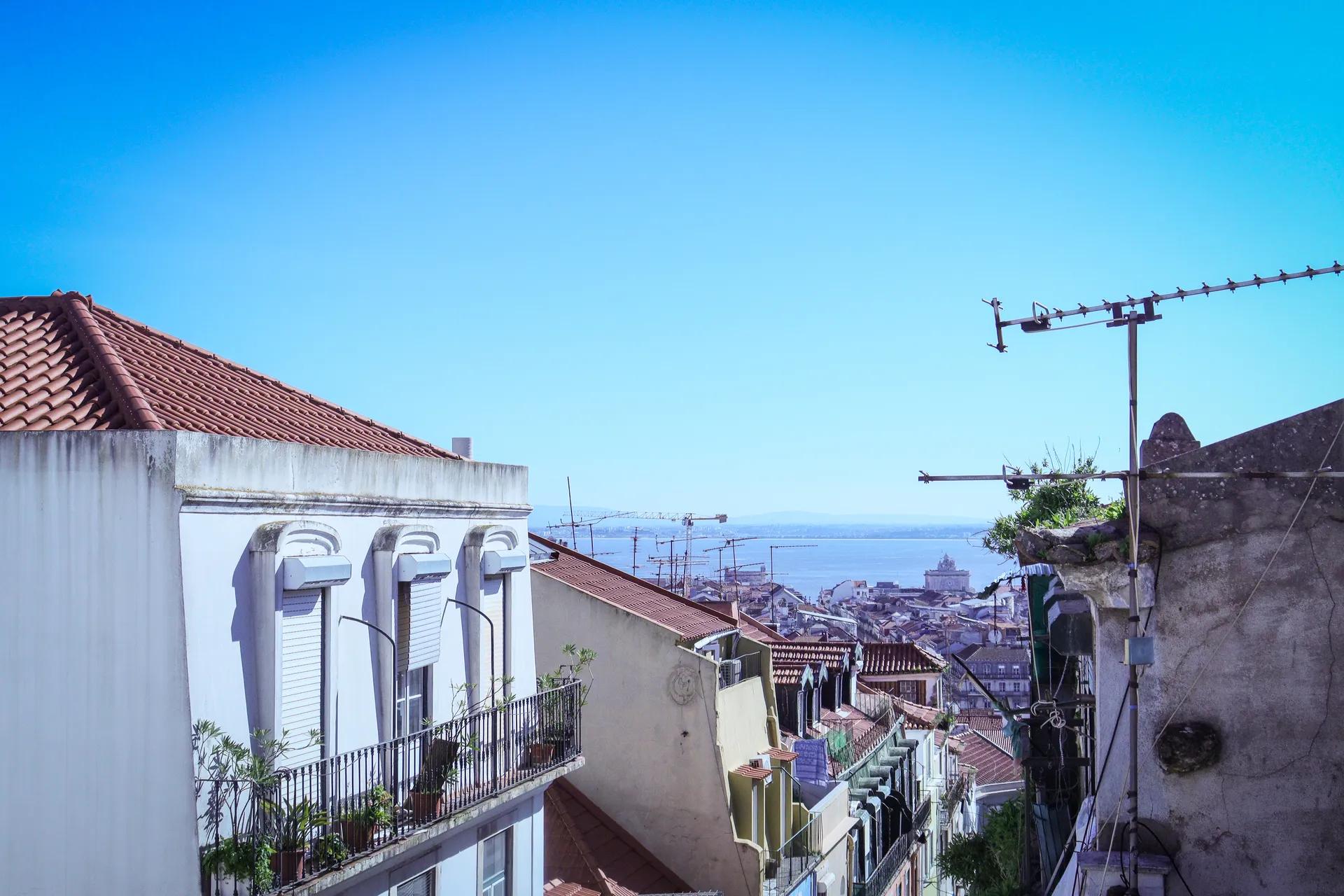 Santana 4 — Top Floor Penthouse - Photo 2