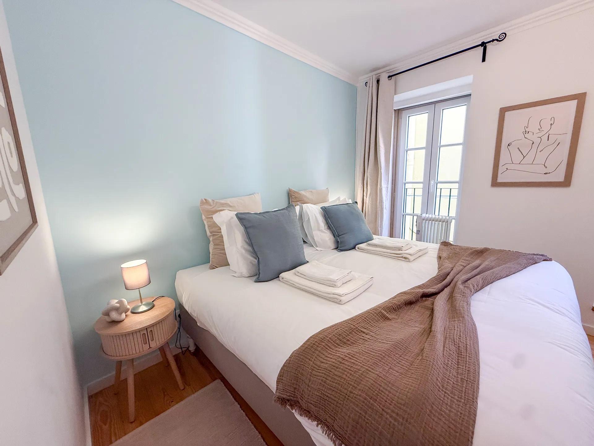 Santana 1 — Designer Apartment - Photo 11