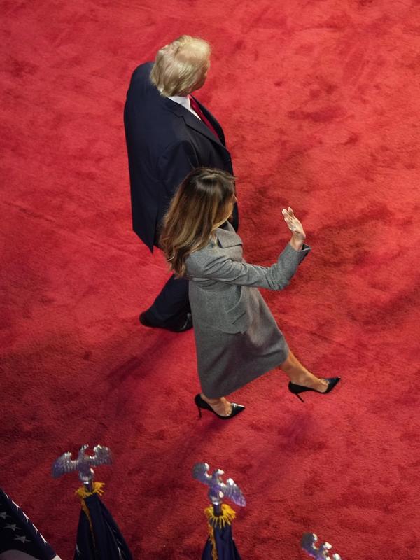 Demokratene gikk på et nytt historisk nederlag. Donald Trump og Elon Musk lover en ny gullalder for USA.