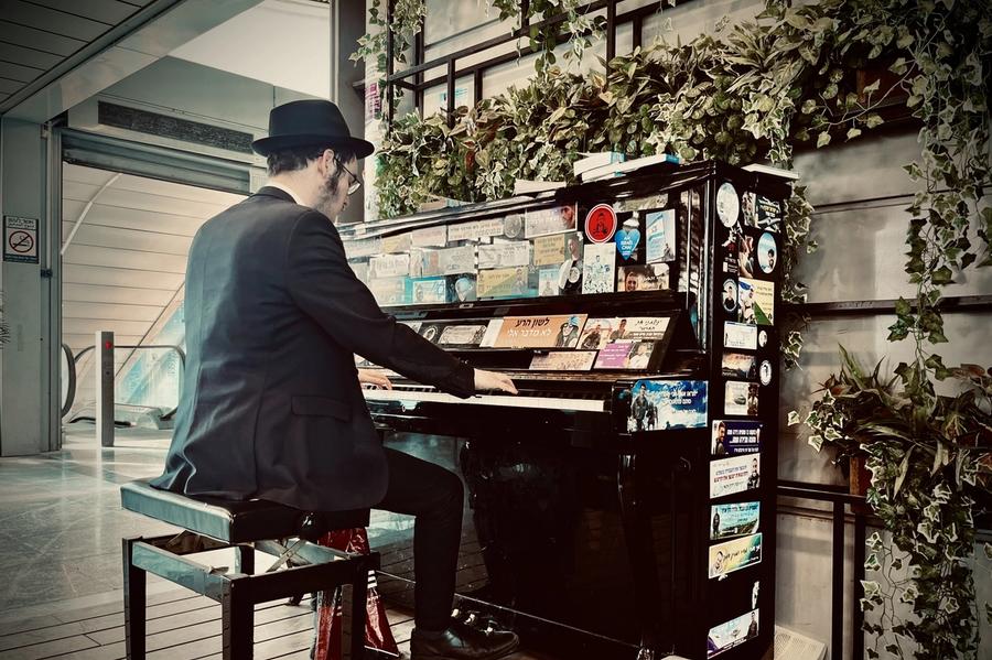 Etter Gaza har det blitt en slags tradisjon: Israelerne drar på ryggsekktur i månedsvis. Jeg snakket med noen av dem i India.