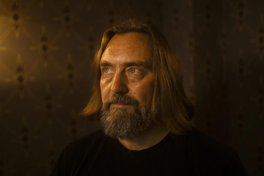 Carl Frode Tiller er ikke i tvil om at han er en politisk forfatter.