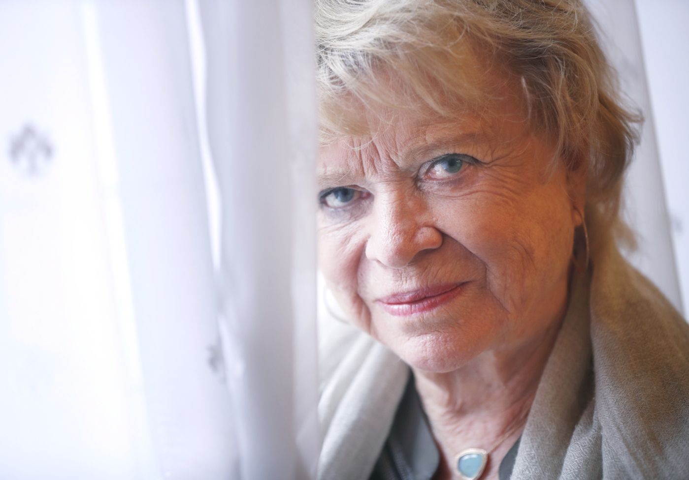 Oslo  20170424. 
 Forfatter og politiker Eva Joly besøker Norge i forbindelse med sin nye bok "Ulv i fåreklær". 
 Foto: Lise Åserud / NTB scanpix