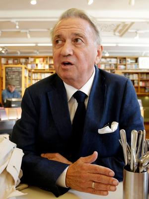 Terje Rød-Larsen ville arrangere møter mot betaling