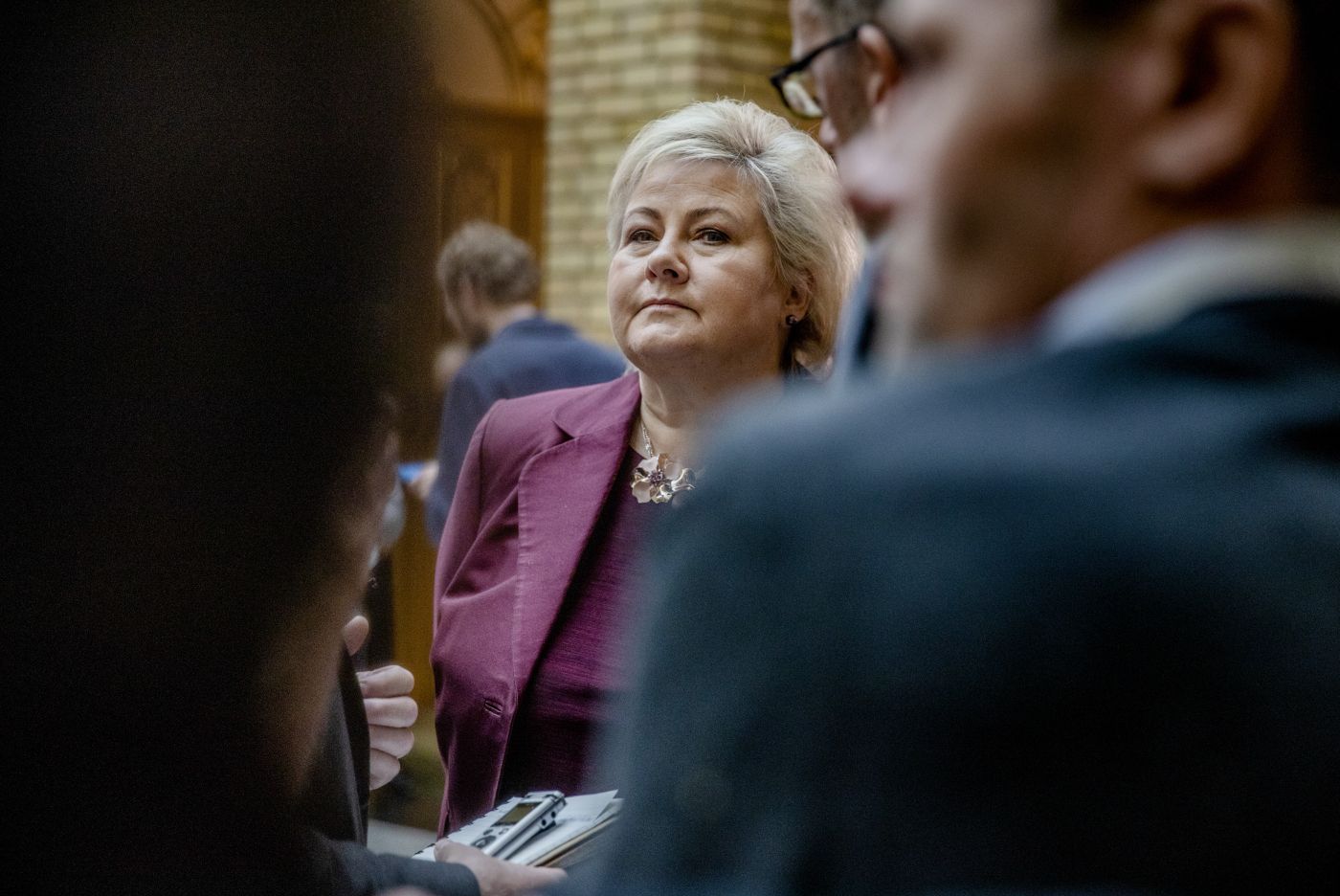 Statsbudsjettet for 2020 legges fram for Stortinget. 
  
 Bildet (evt fra vestre):  Statsminister Erna Solberg (H) i vandrehallen etterpå. 
  
 Foto: Tom Henning Bratlie