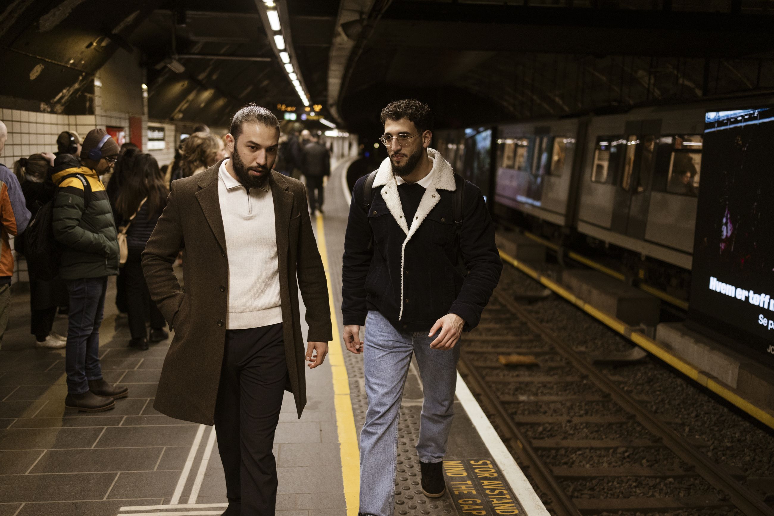 Knivstukket: Brødrene Reda og Yahya Naser opplevde at gamle venner ble til farlige fiender.