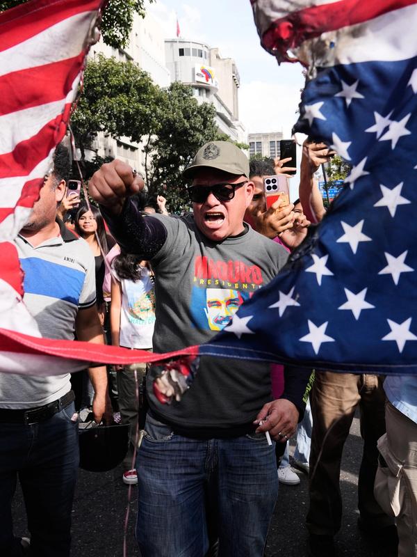 Maduro er borte, men regimet består