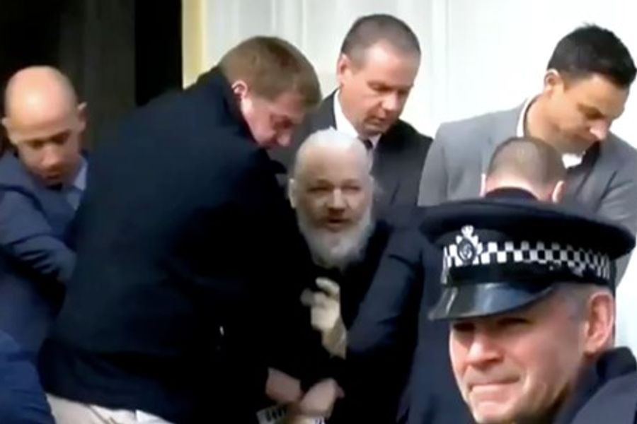 Dystert jubileum for Julian Assange