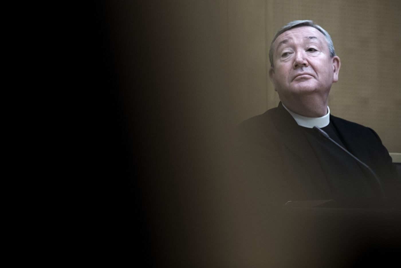 Oslo, Norge, 02.11.2016. Biskop i den Katolske kirke Bernt Eidsvig i Oslo tingrett. Første dag i det sivile søksmålet han har rettet mot staten. Foto: Christopher Olssøn.