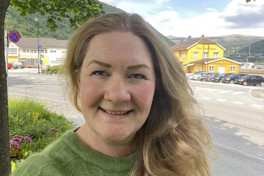 Anne Lise Fredlund (42) jobber for å gi folk et vanlig, pent smil