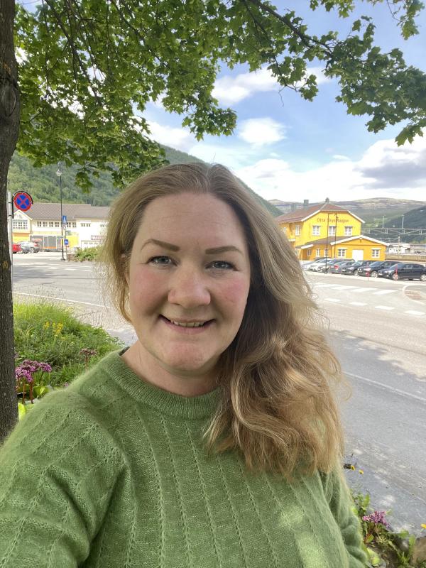 Anne Lise Fredlund (42) jobber for å gi folk et vanlig, pent smil
