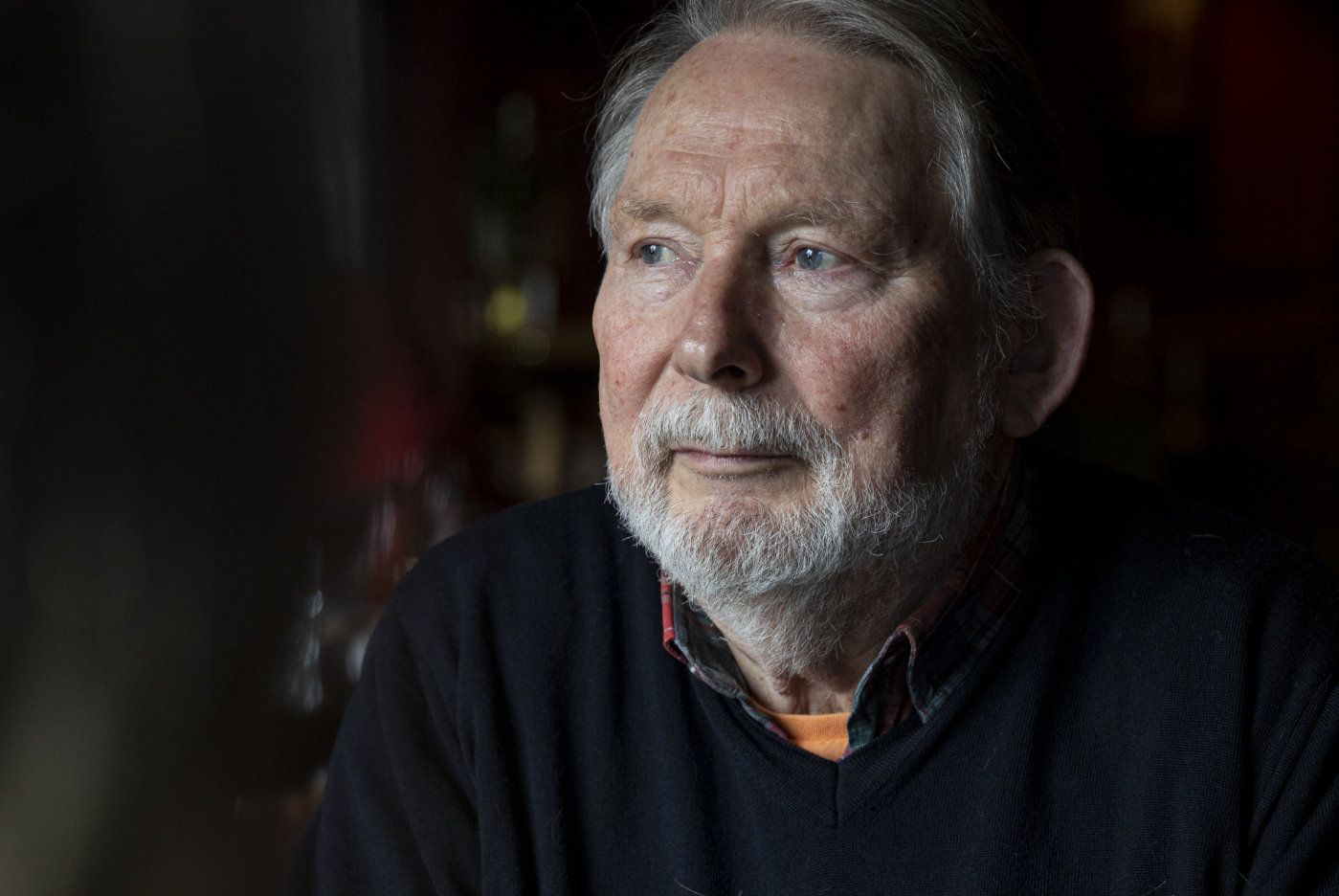 75-årsintervju med Espen Haavardsholm, bilder tatt på Grünerløkka. 
  
 Foto: Tom Henning Bratlie