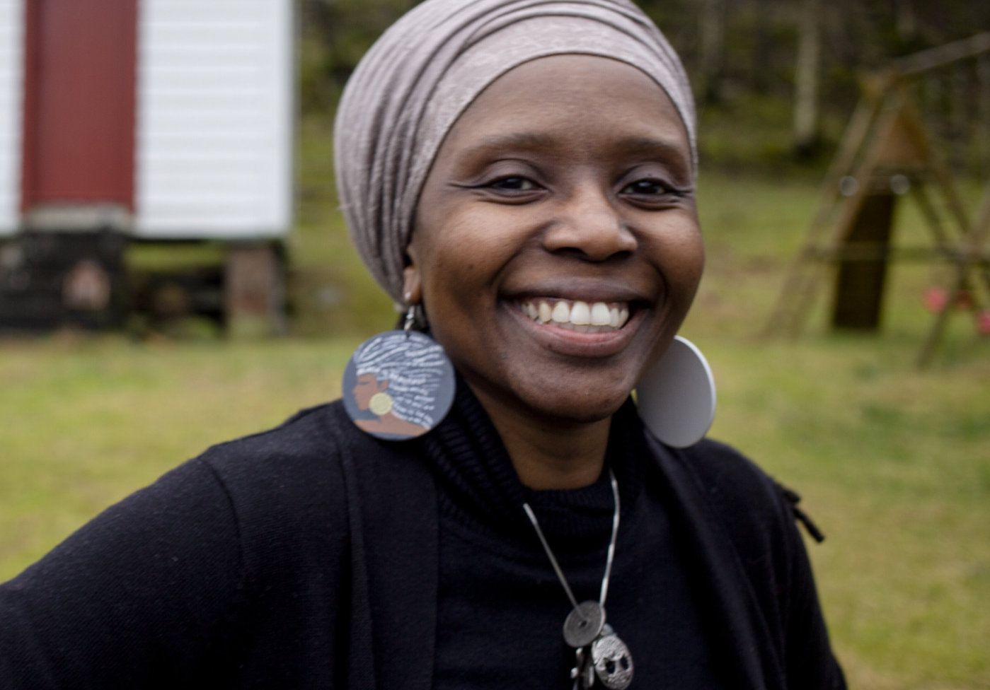 Sarifa Moola-Nernæs, flyktningkonsulent i Bjørnafjorden kommune og sjølvstendig næringsdrivande coach. Bur på Mundheim i Kvam herad.