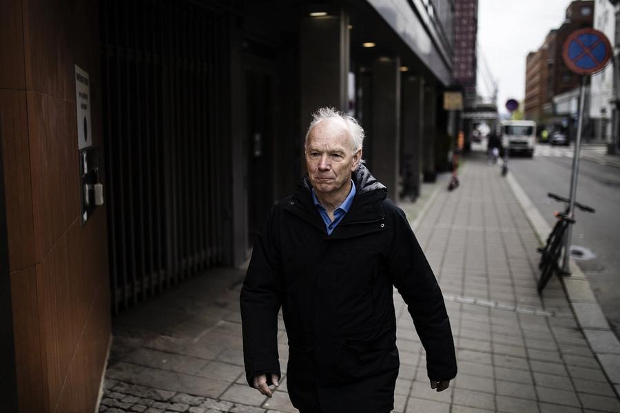 Et flertall på Stortinget vil ha minstelønn for budbilsjåførene.