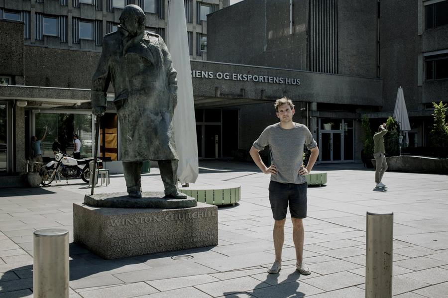 STATUEKRANGEL: Grønn Ungdom vil likevel ikke fjerne Ludvig Holberg fra sokkelen i Oslo. Men Churchill får ingen pardon.