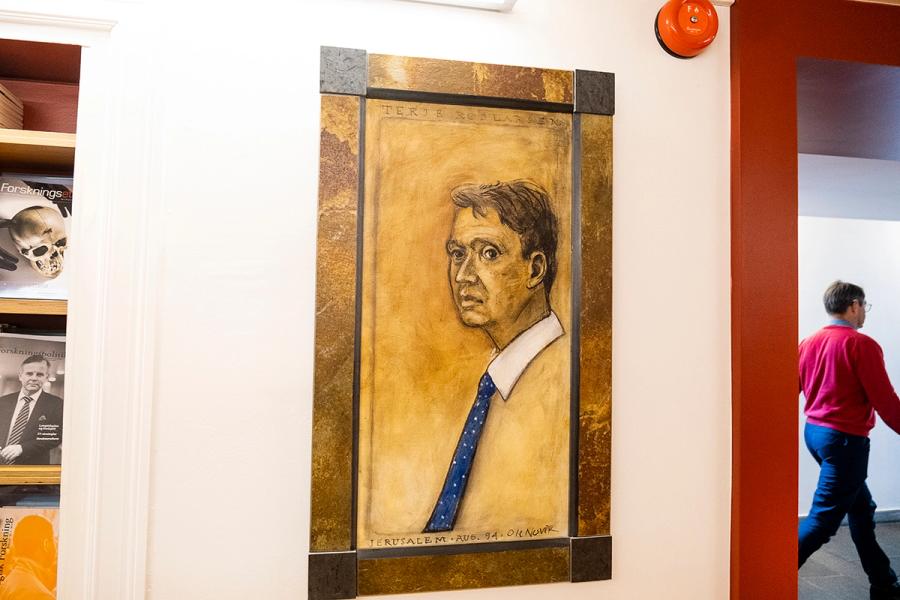 Fafo fjerner Terje Rød-Larsen fra veggen