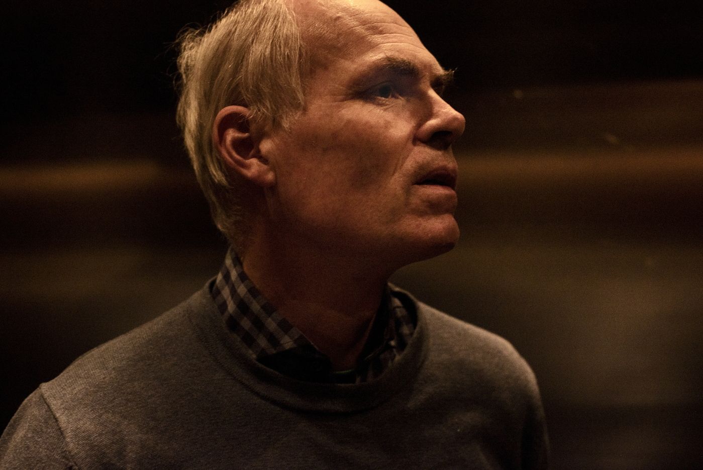 Trygderettsdommer Olav Vik fotografert på sitt kontor på Nydalen. Han er tillitsvalgt for juristene i Trygderetten. Saksbehandlingstiden deres er doblet på fire år. 
  
 Foto: Hanna Kristin Hjardar / Klassekampen