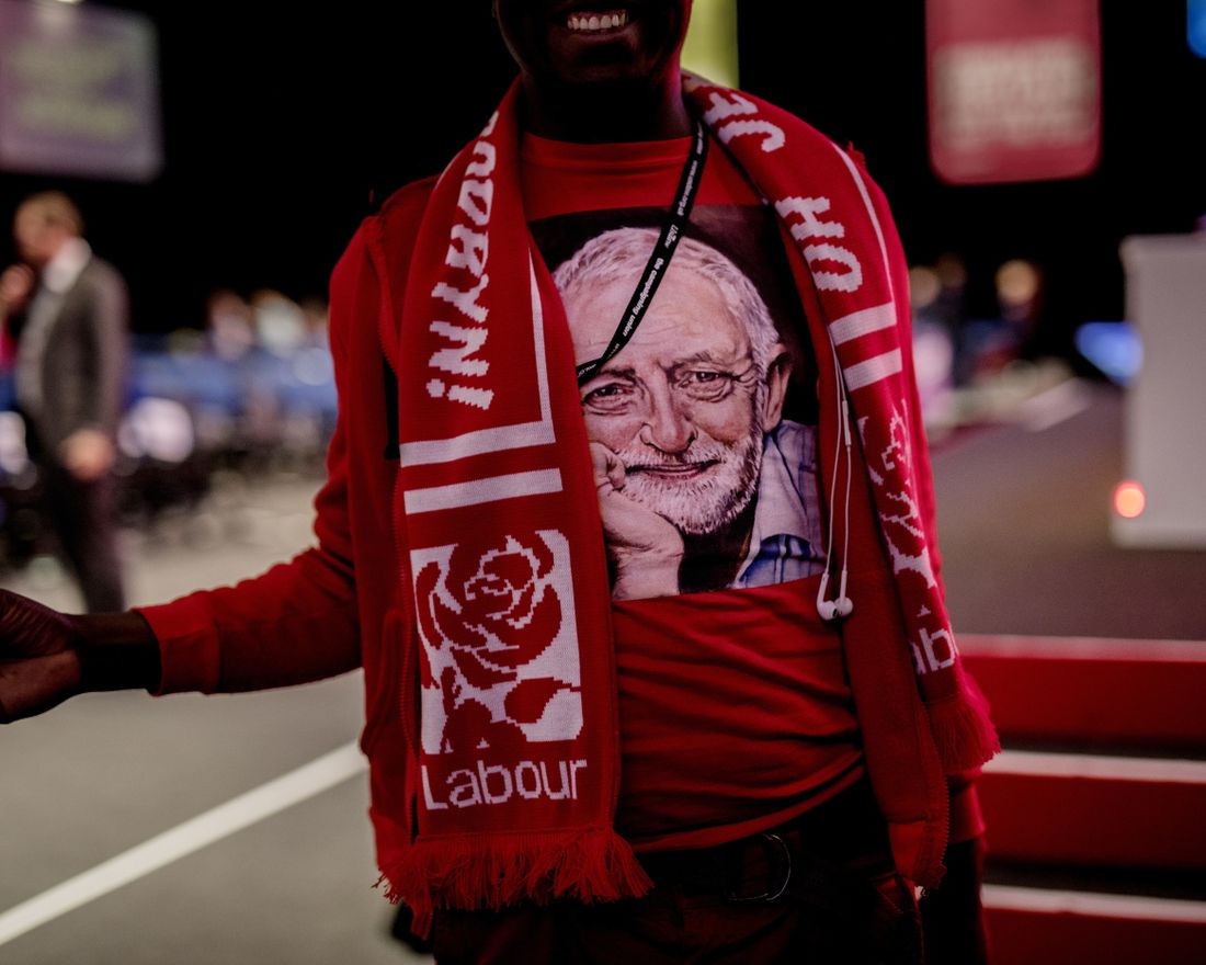 Liverpool, england. Labours landsmøte 2018. corbyn suooprtere