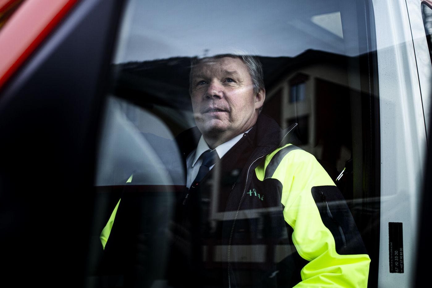 Bussjåfør og tillitsvald i Tide Buss, Kjell Nesheim frå Voss. YTF Yrkestrafikkforbundet løn lønn buss yrkessjåfør