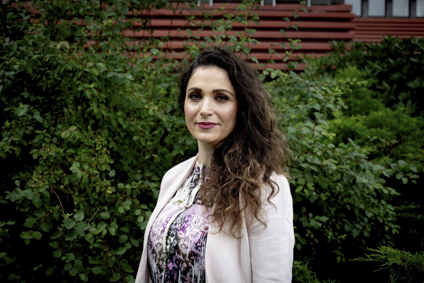 Nooshin Zaery, leder i innvandrernes landsorganisasjon, INLO, reagerer svært negativt på den skyhøye arbeidsledigheten blant innvandrere som følge av pandemien. Foto: Linnea Skare Oskarsen