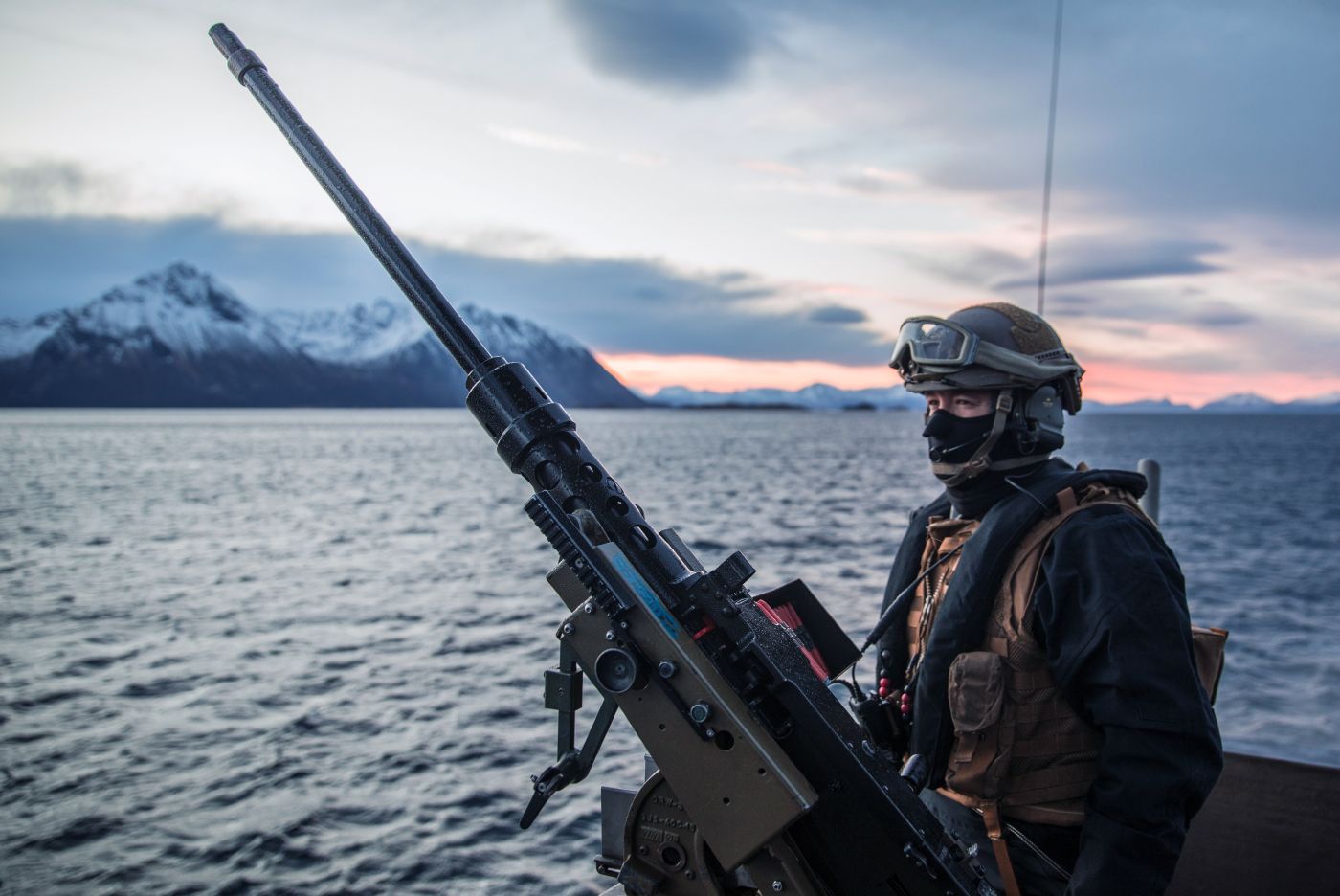 Force protection, oppdrag i forbindelse med øvelse i nord-Norge, utenfor Tromsø. // Force protection, case due to excercise in northern Norway, outside Tromsø.