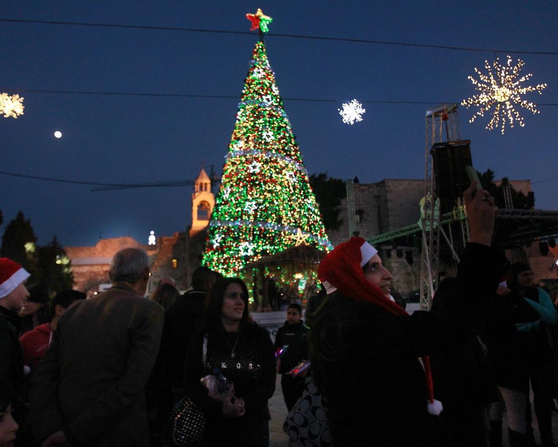 Slukker: Julefeiring ved Fødselskirka i Betlehem i 2015.