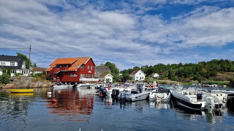 Mimir Kristjansson og Stein Ørnhøy på Sandøya