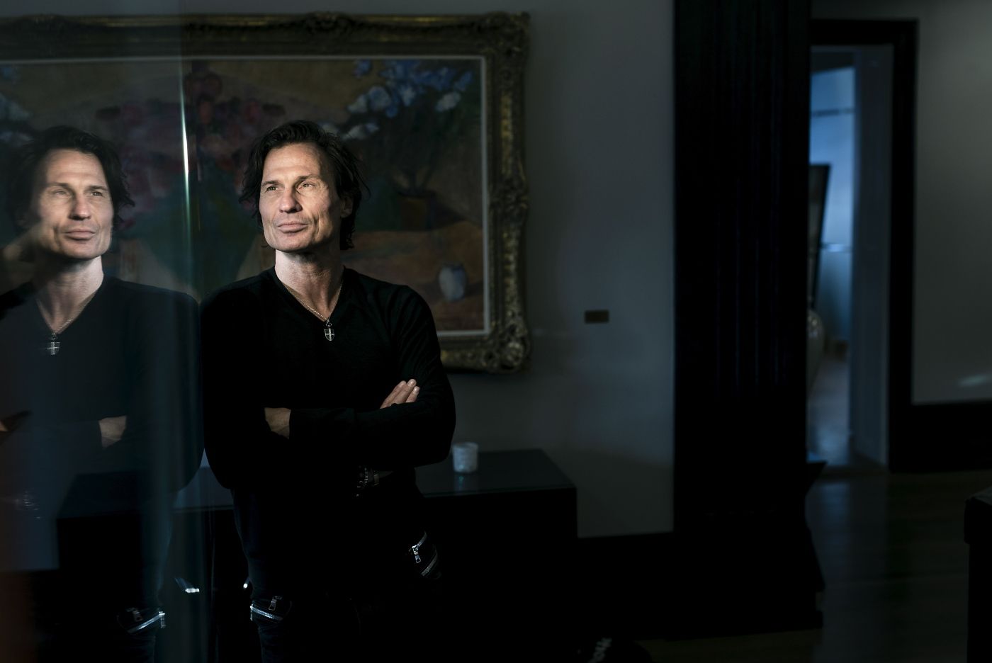 ****OBS**** DISSE BILDENE SKAL BRUKES I ET EGET INTERVJU MED STORDALEN, OG SKAL IKKE BRUKES AV ANDRE FØR DET ER STÅTT PÅ TRYKK. 
  
 Oslo, Norge, 17.12.2018. Petter Stordalen. fotografier til ny serie om bedriftsledere. Foto: Christopher Olssøn.