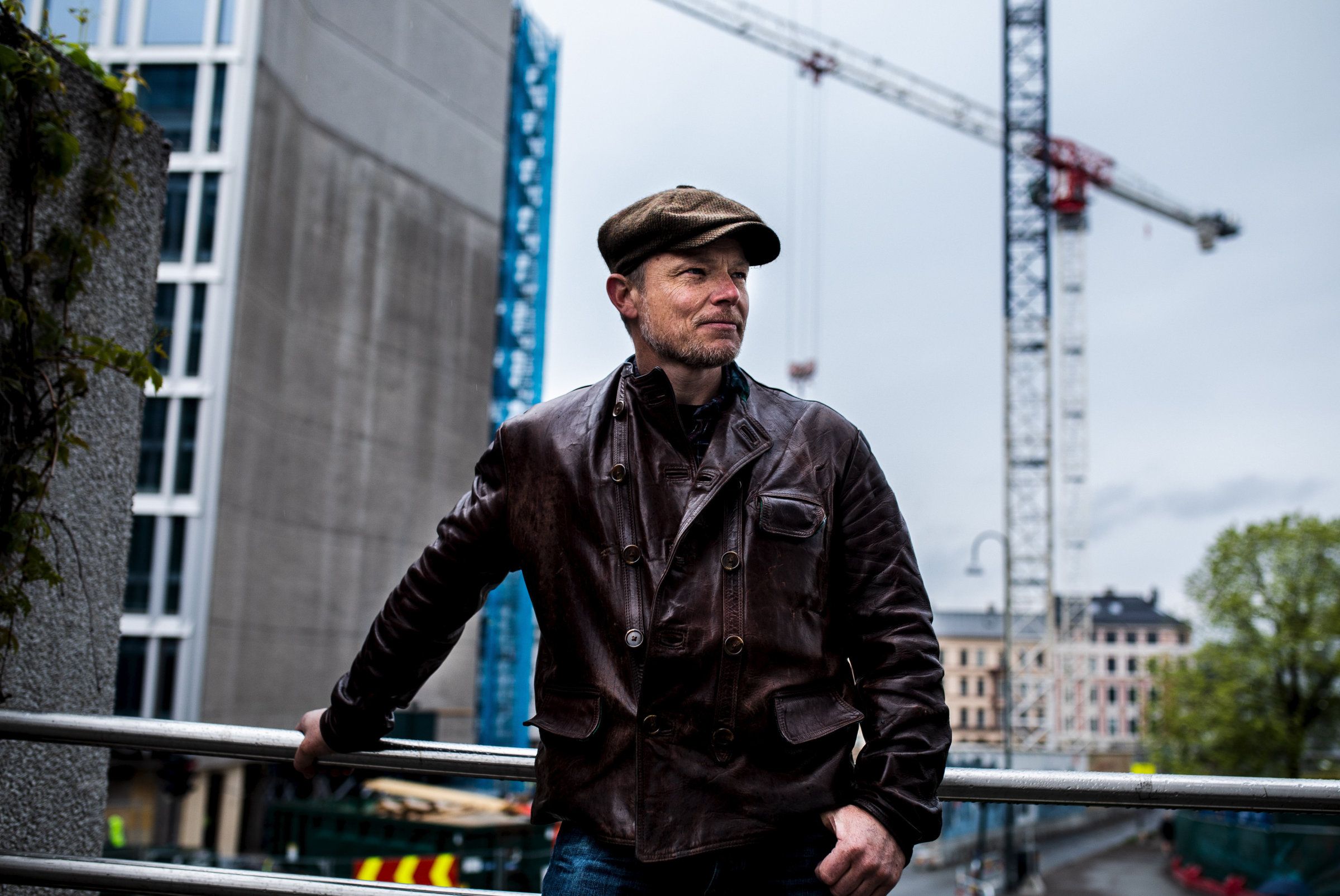 Oslo, Norge 20190509 - Mange arbeidstakere får ikke pensjonen loven gir dem krav på. Lars Mamen i Fair Play Bygg Oslo krever at politikerne våkner. Her avbildet utenfor det nye Nasjonalmuseet.