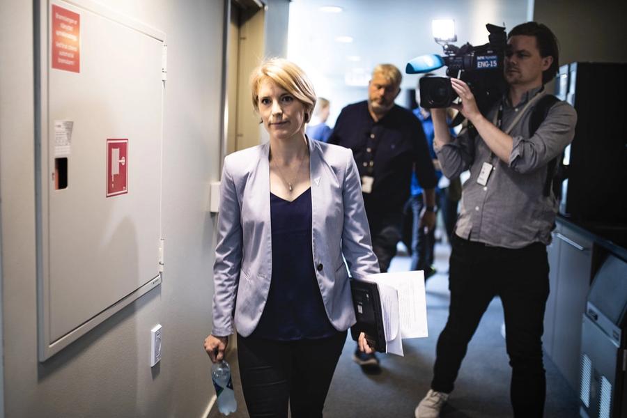Drama i Stortinget om oljefondsstriden Lovavdelinga med klar tale