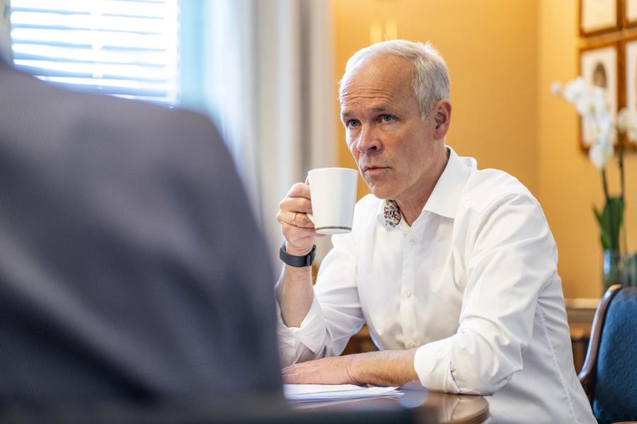 Regjeringen krevde «lojalt samarbeid» fra advokatene som vurderte Tangen-saken.