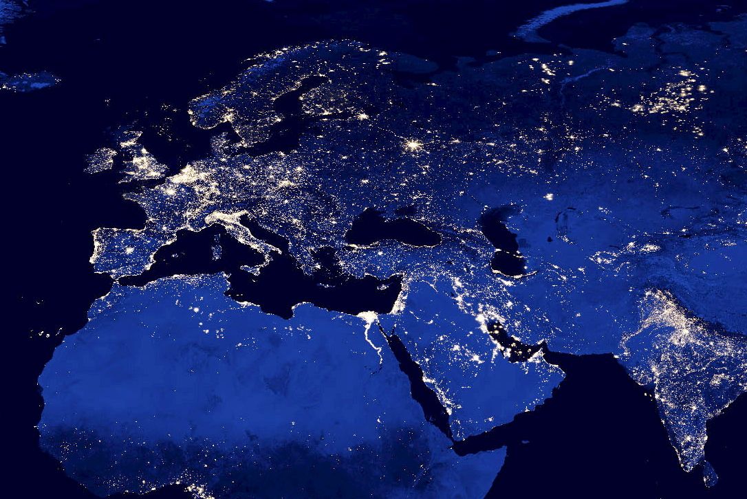 This NASA composite map of the world assembled from data acquired by the Suomi NPP satellite in April and October 2012 was obtained on December 6, 2012. The image was made possible by the satellite's "day-night band" of the Visible Infrared Imaging Radiometer Suite (VIIRS), which detects light in a range of wavelengths from green to near-infrared and uses filtering techniques to observe dim signals such as city lights, gas flares, auroras, wildfires and reflected moonlight. Many satellites are equipped to look at Earth during the day, when they can observe our planet fully illuminated by the sun. With a new sensor aboard the NASA-NOAA Suomi National Polar-orbiting Partnership (NPP) satellite launched last year, scientists now can observe Earth's atmosphere and surface during nighttime hours. 
 = RESTRICTED TO EDITORIAL USE - MANDATORY CREDIT " AFP PHOTO / NASA Earth Observatory/NOAA NGDC/" - NO MARKETING NO ADVERTISING CAMPAIGNS - DISTRIBUTED AS A SERVICE TO CLIENTS =