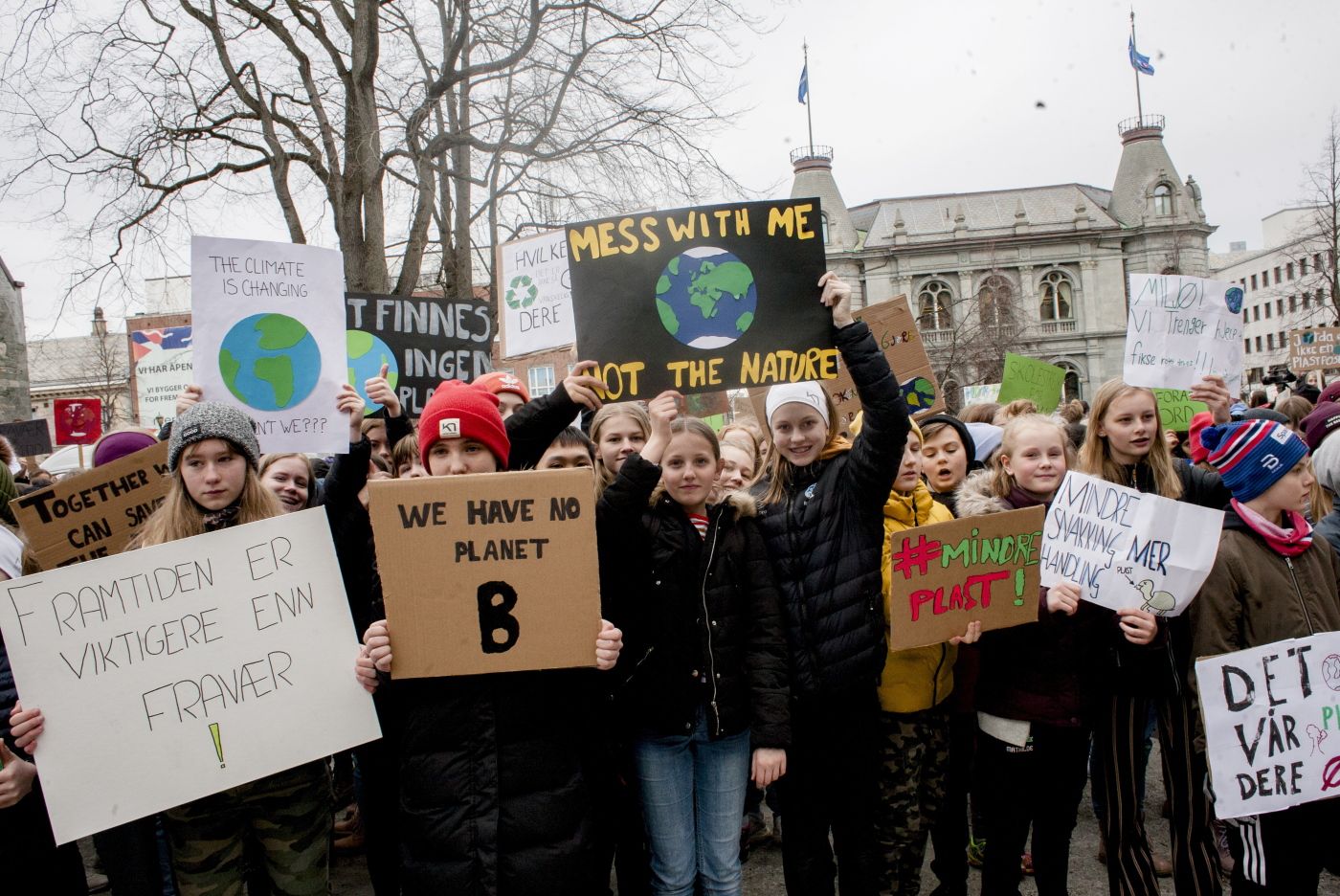 Trondheim. Barn og ungdom streiker for et bedre klima, mot politikerne som de mener ikke tar ansvar