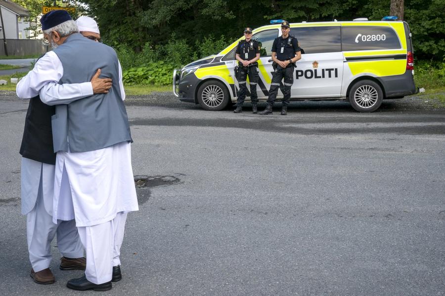 Etter moskéterroren i Bærum strømmet hat-tipsene inn til politiet.