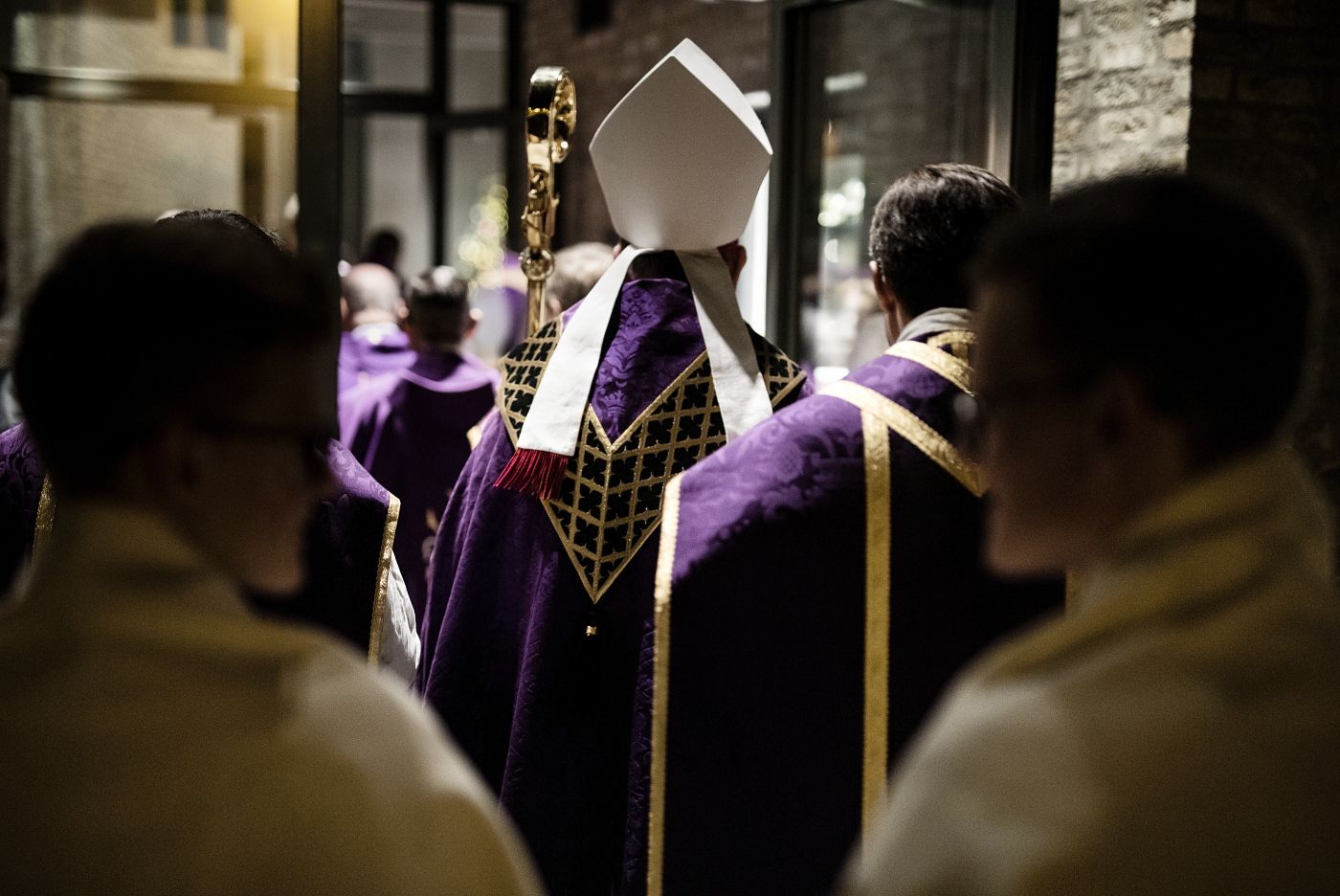 Trondheim, Norge, 12.12.2018. Fotografier fra St. Olav katolske domkirke under requiemmesse for Pader Olav Müller. Messen holdes av Bernt Eidsvig. Eidsvig er katolsk biskop av Oslo og fungerende apostolisk administrator for Trondheim katolske stift. Bilder til dokument sak om smugling i regi av kirken. Foto: Christopher Olssøn.