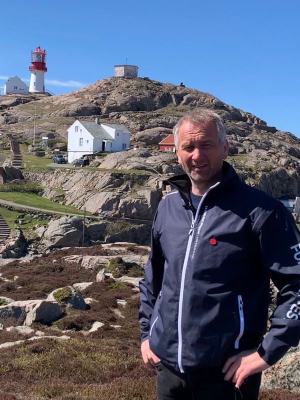 Alf Erik Andersen ønsker ny industri i skjærgårdsidyllen utenfor Mandal. Han oppfordrer alle til å bruke stemmeretten sin.