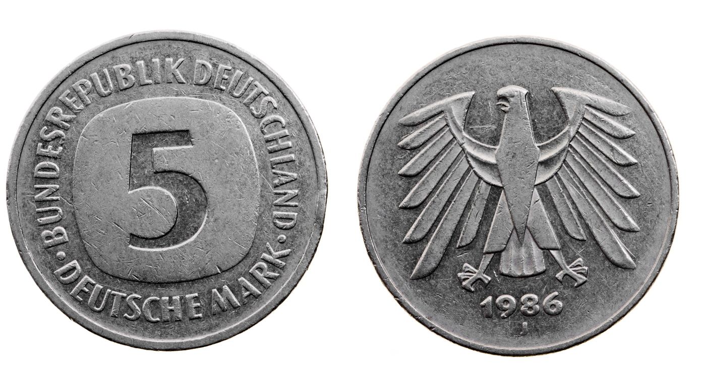 German marks. Немецкая монета с женщиной.