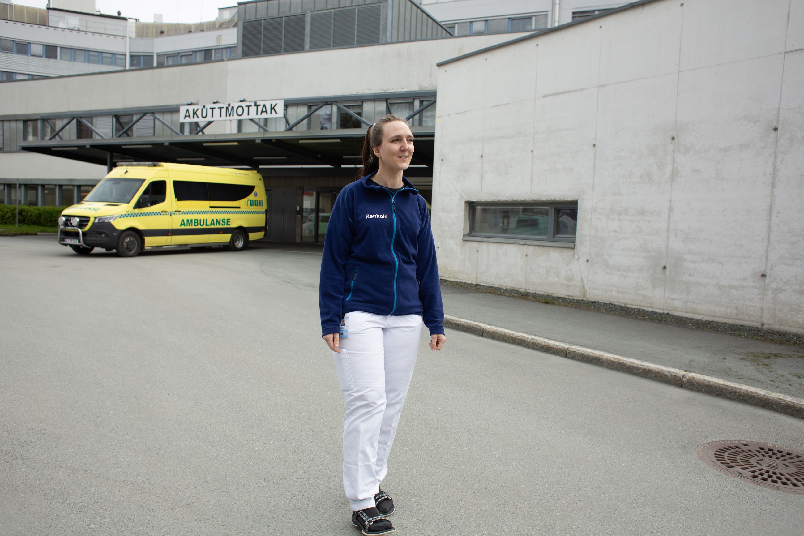 Sliteryrke: Heidi Rødset jobber som reinholder på Levanger sykehus. Kollegaene hennes som nærmer seg pensjonsalder, kan nå gå av ved 62 år. Nye regler regjeringen har foreslått, kan tvinge Rødset til å jobbe til hun er 68 år. Det tror hun ikke hun klarer.
