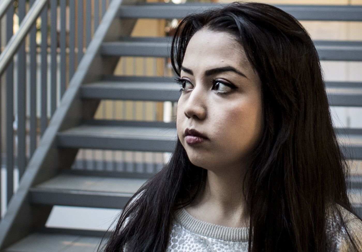 Taibeh Abbasi (18) risikerer å bli sendt ut av landet, til Afghanistan. Der er det ikke trygt, i følge Amnesty.