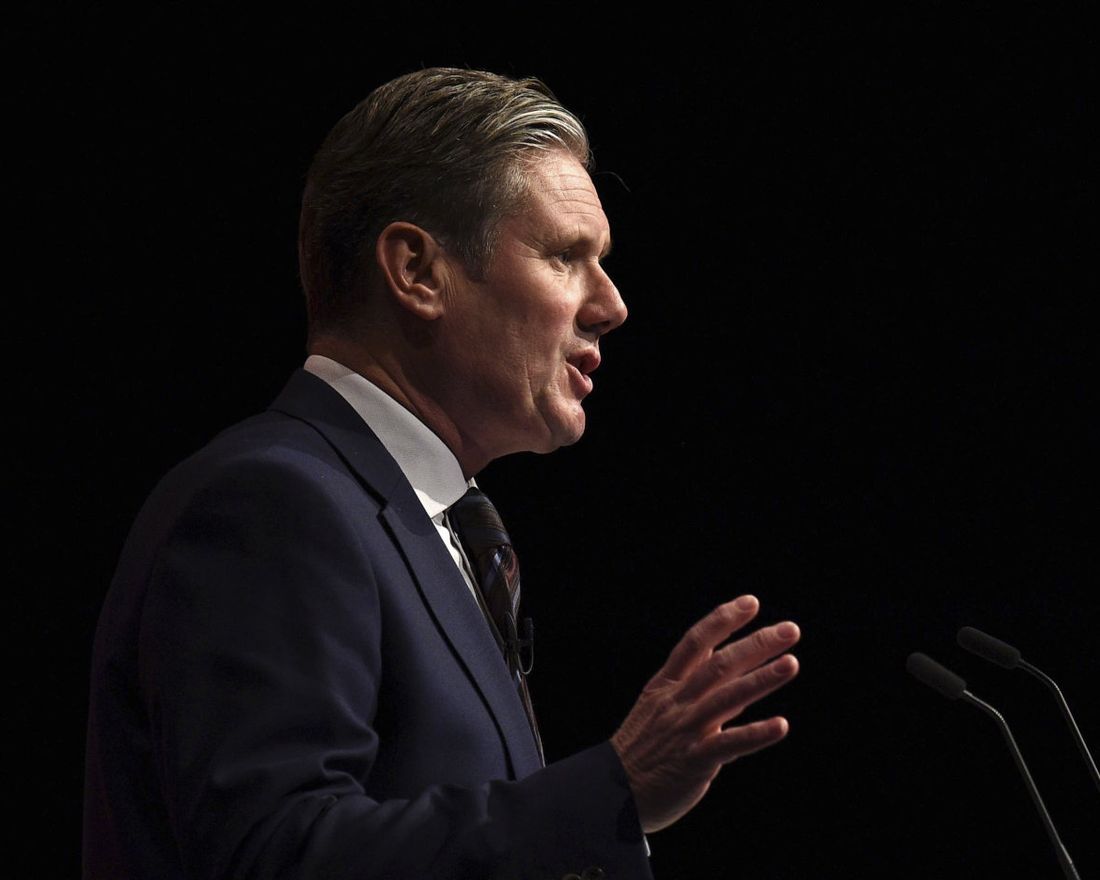 Britain’s opposition Labour party Brexit secretary Keir Starmer addresses delegates on the third day of the Labour party conference in Liverpool, north west England on September 25, 2018. (Photo by Oli SCARFF / AFP)