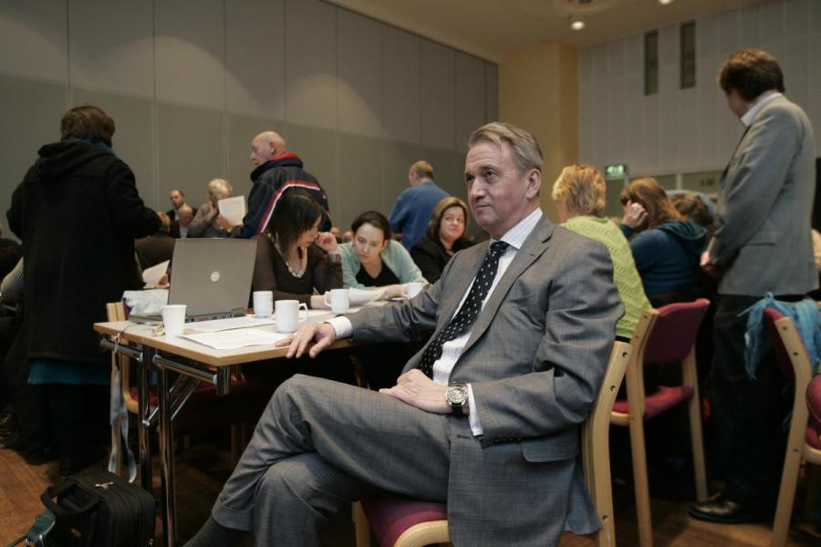 Rød-Larsens høyre hånd ble etterforsket av FBI for besittelse av overgrepsmateriale mot barn