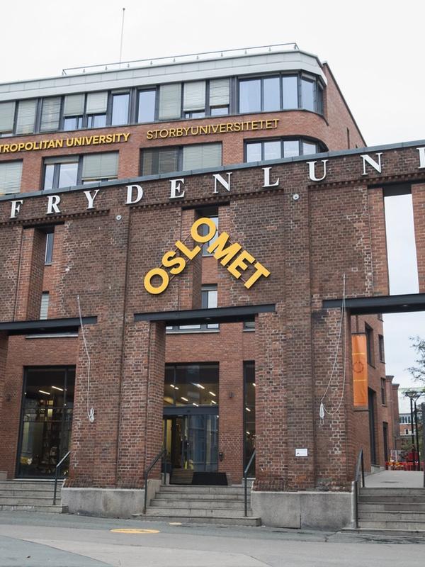 Tross år med uro har universitetsansatte vært tause om Forandringsfabrikken.