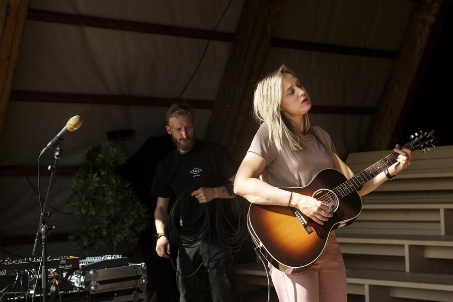 Frida Ånneviks dokumentarkonsert gir plass.